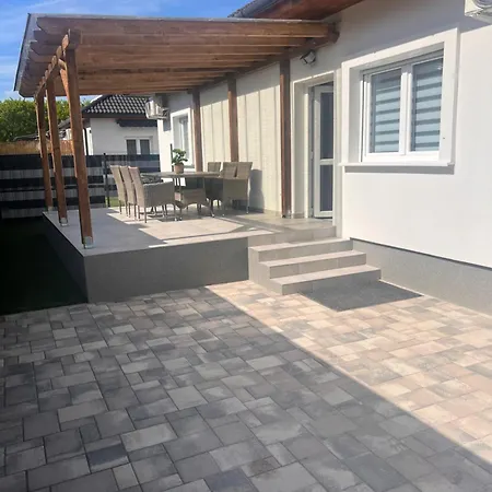 Bujdoso House Apartamento